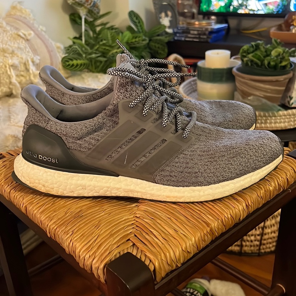 Adidas ultraboost.